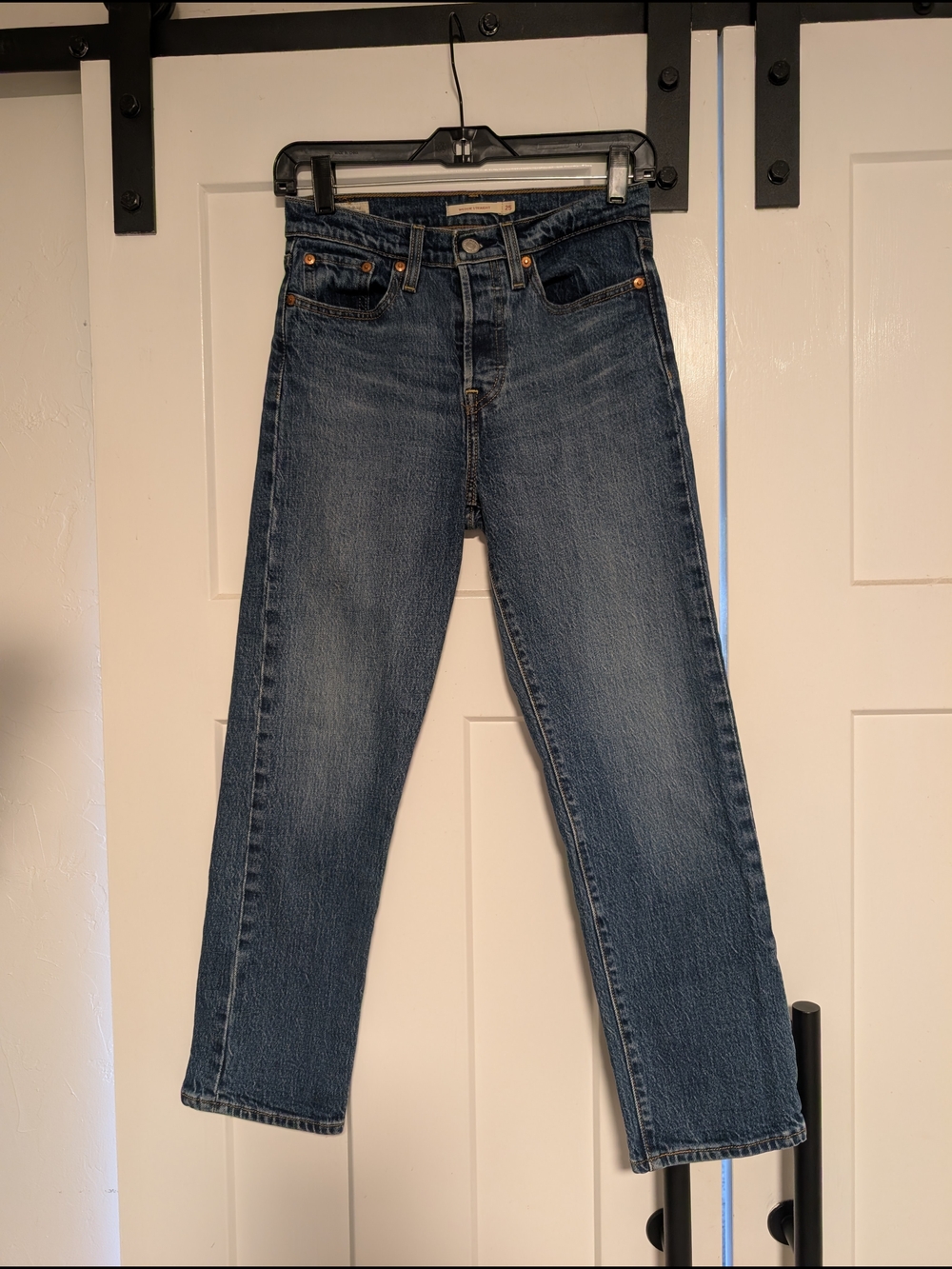 Wedgie Straight Leg Levi's Size 25